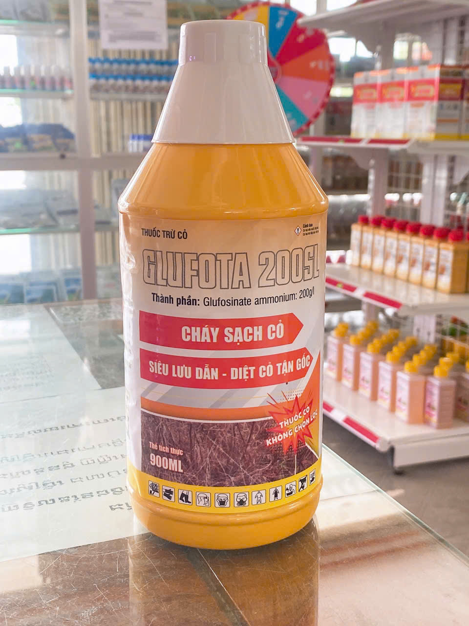 GLUFOTA 200SL CHÁY SẠCH CỎ - Ảnh 4